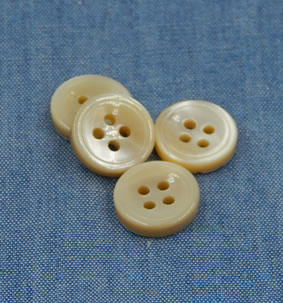 Natural trocas mother of pearl buttons