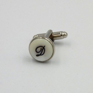 Cufflink D