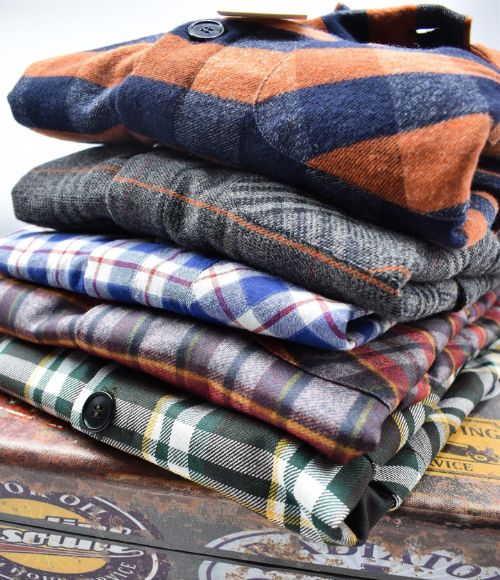 Stack of 5 checked flannel shirts